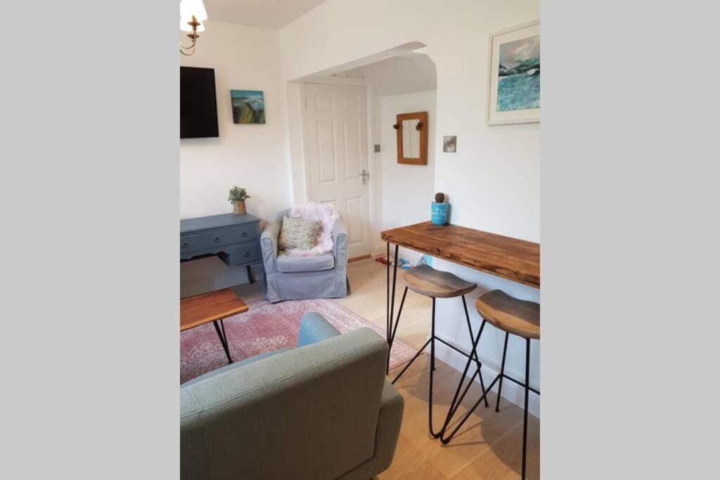 St Ives Apartment Private Parking With Garden 10 Minute Walk Into Town And Beach Екстер'єр фото