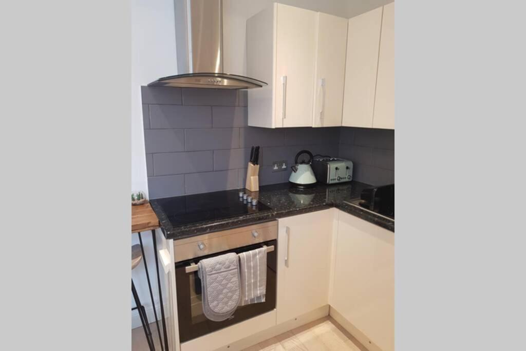 St Ives Apartment Private Parking With Garden 10 Minute Walk Into Town And Beach Екстер'єр фото
